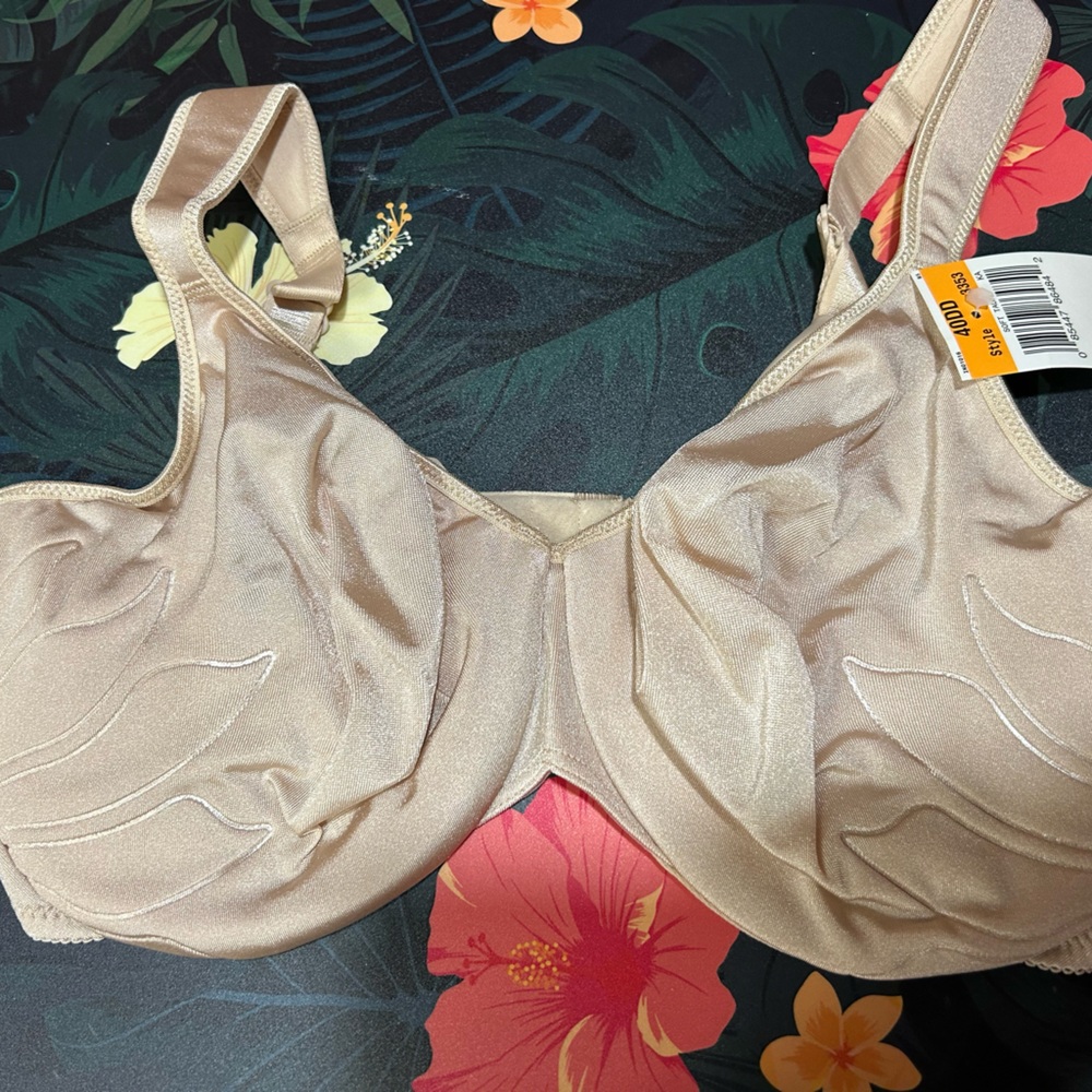 EPC Bra wide strapped 40DD NEW!